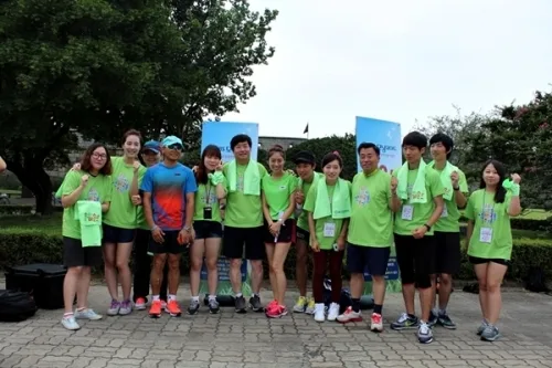 이봉주 마라톤너와 함께 달리며 수원을 알리다_3