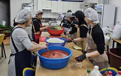 수원시 장안구 정자2동, 통장협의회와 함께하는 사랑의 열무김치 나눔