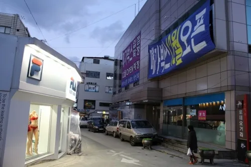 팔달문 로데오거리 옛 명성 되찾나_1