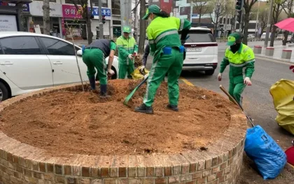 수원시 장안구 영화동, 버려진 화단 환경정비로 꽃필 자리를 열다