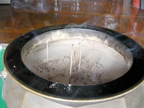 화령전과 성신사에선 왜 분향을 할수 없을까?_2