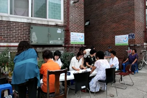 평상에서 소통하고 건강도 챙긴다_1