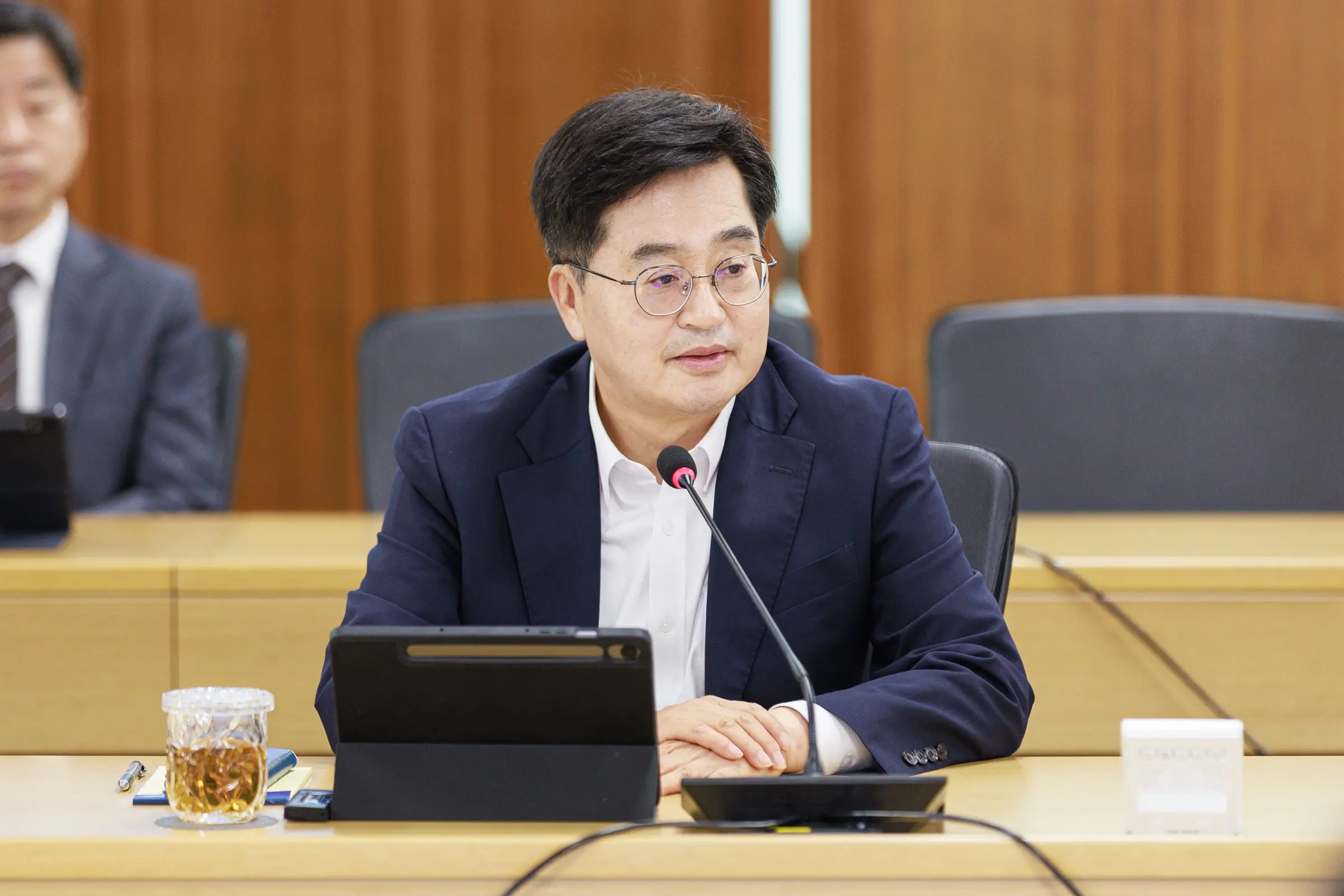 김동연, “민선 8기 축적된 성과 바탕으로 민선 9기 준비해달라”